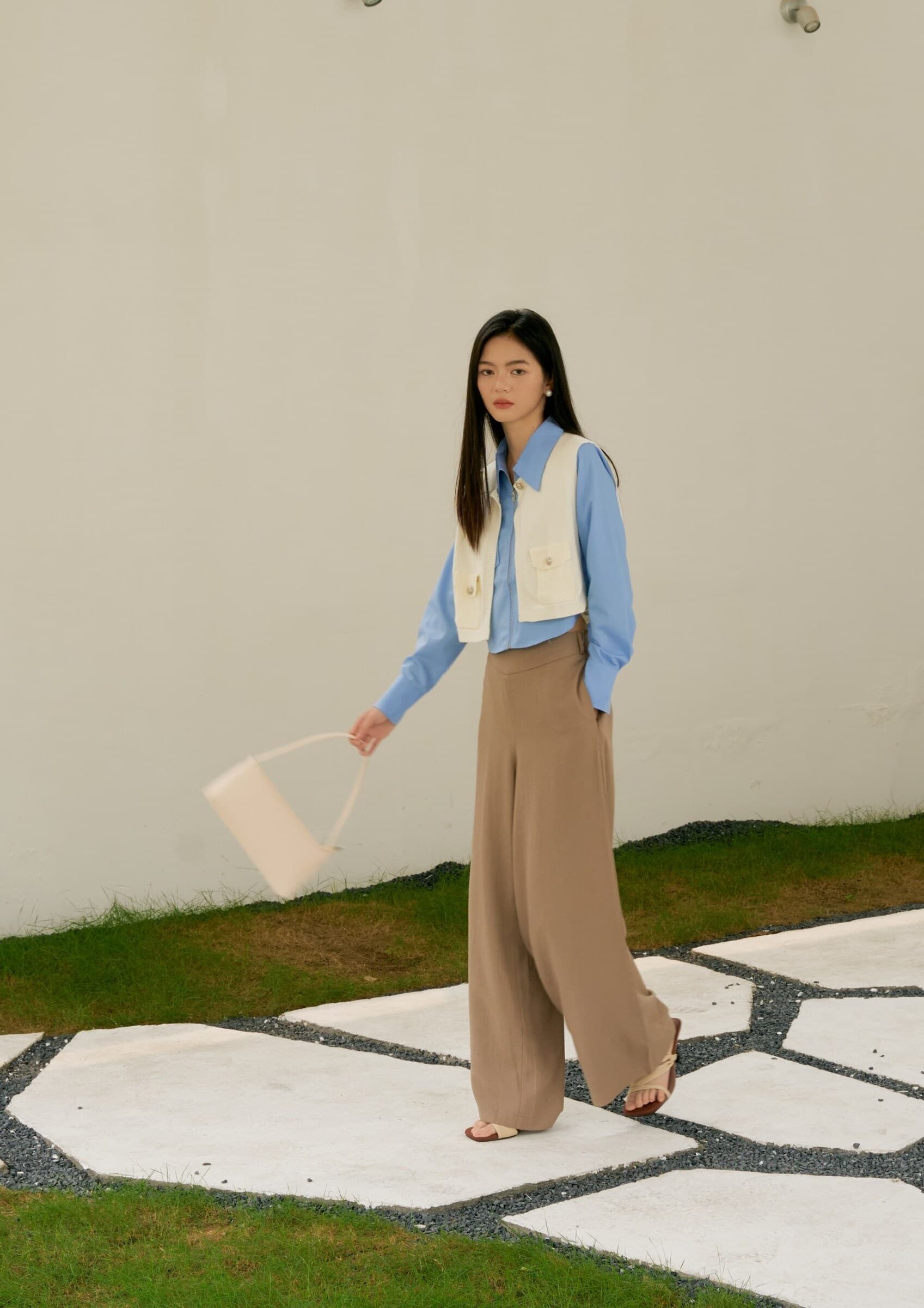 Cropped Zip-Up Shirt ZBP6073