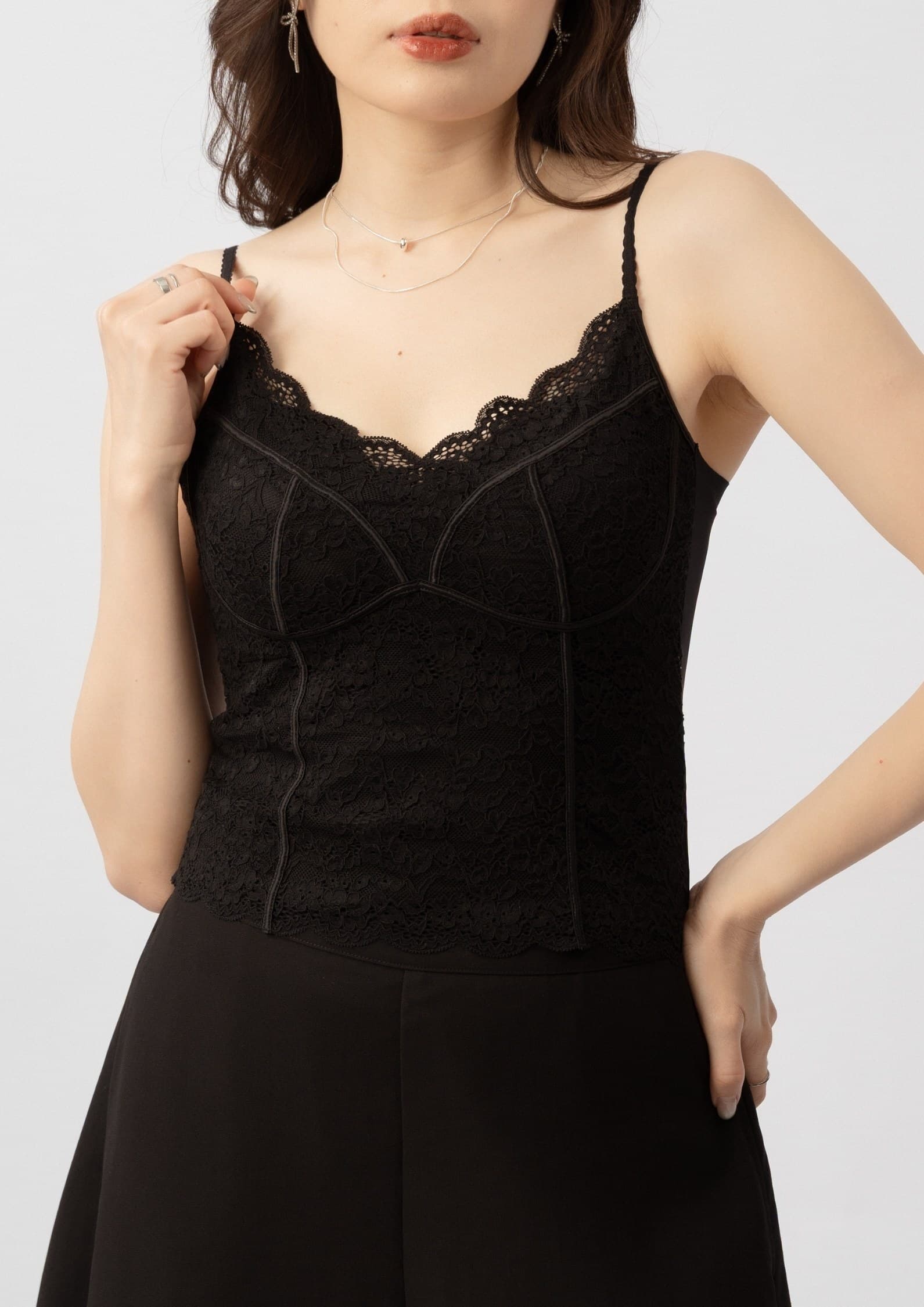 Lumé Lace Camisole  露谜蕾丝轻感背心 ZNT6006