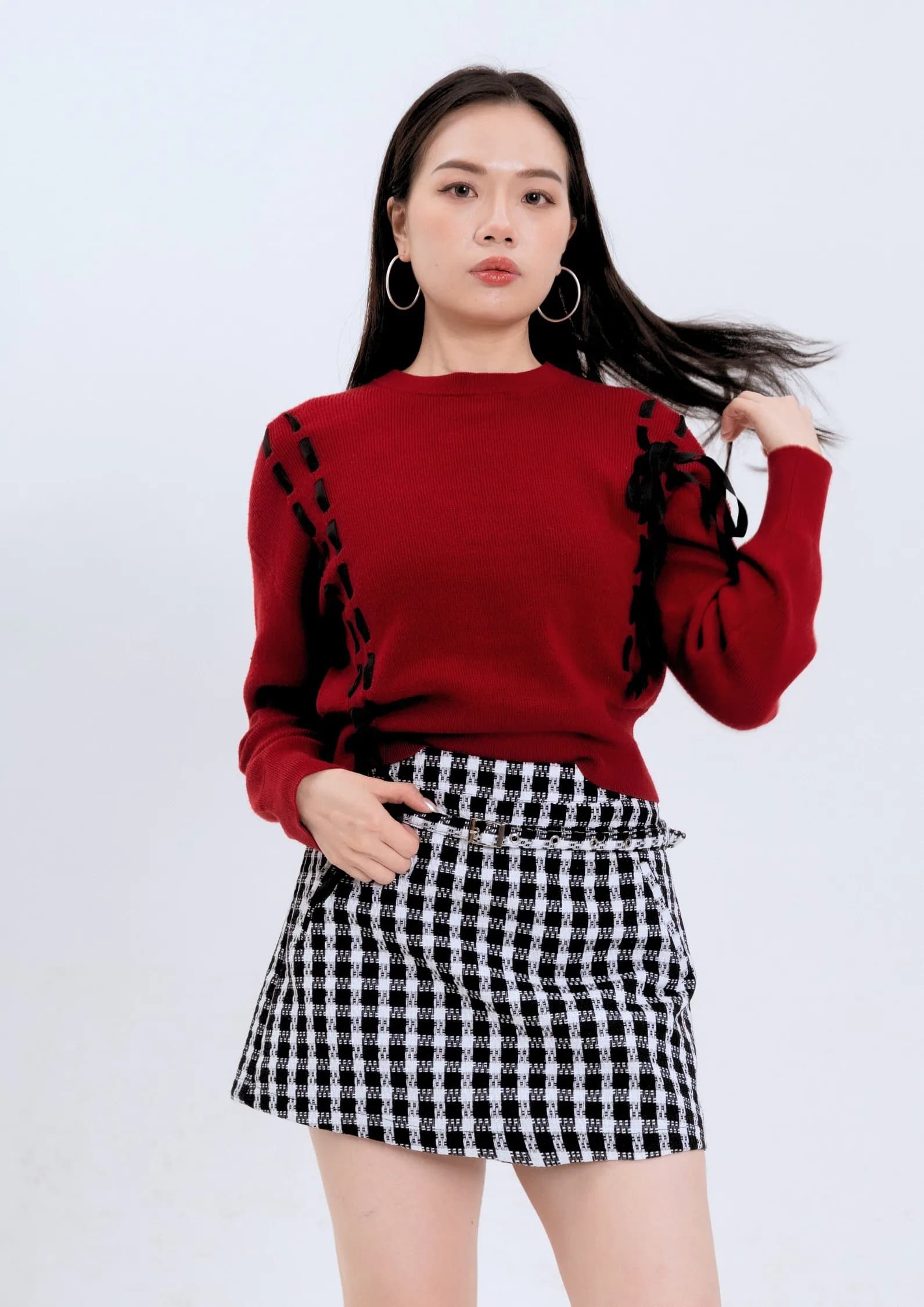 Structured Lace-Up Knit Top ZBP5233