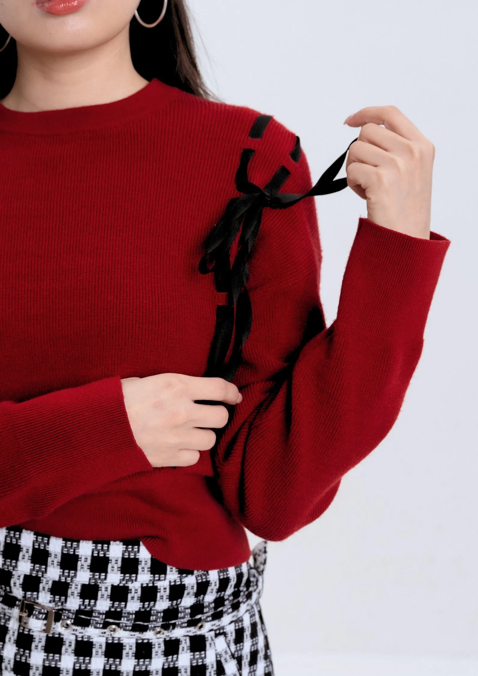 Structured Lace-Up Knit Top ZBP5233