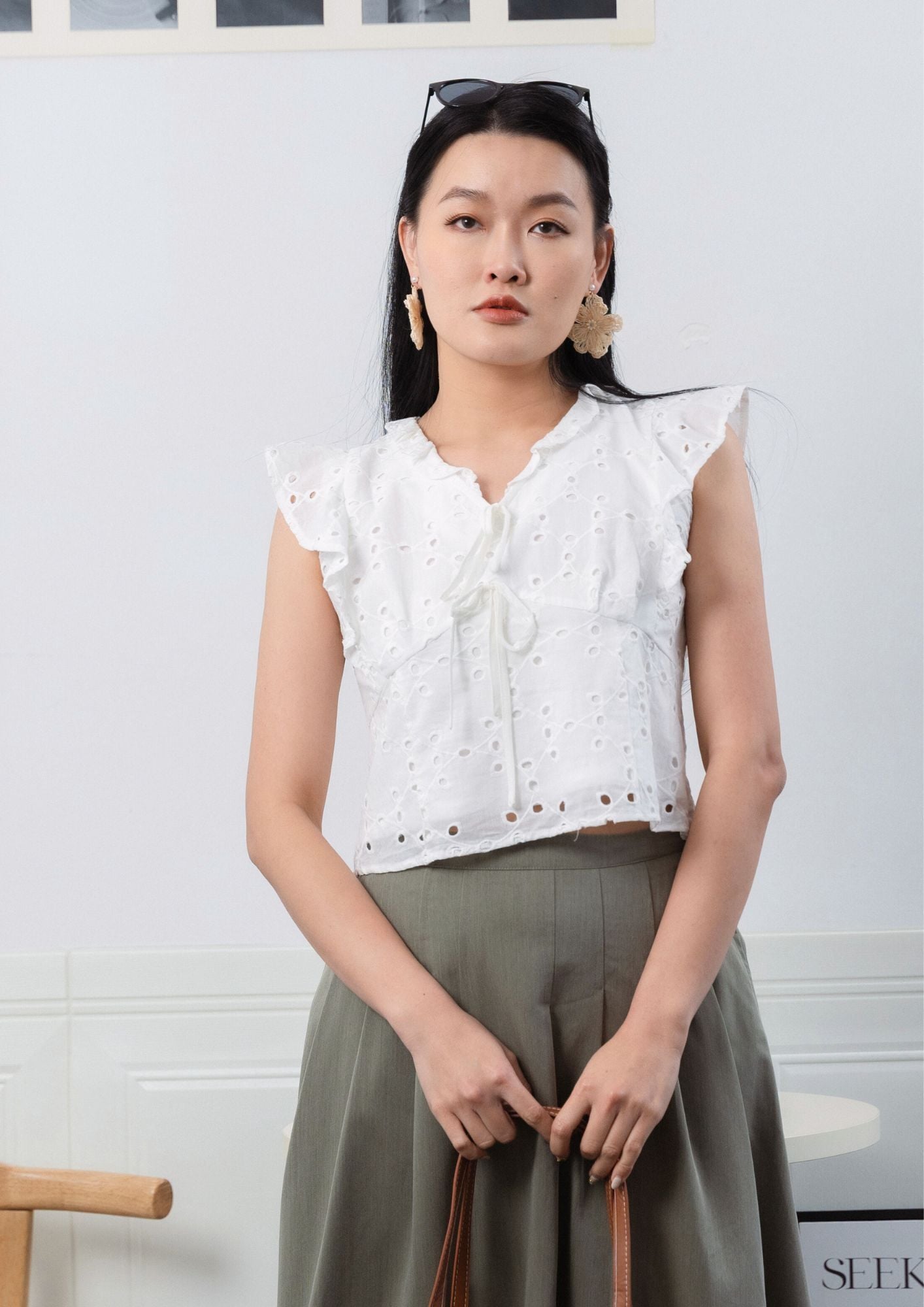 Elodie Bloom Sleeve Blouse ZBP5115 view 4