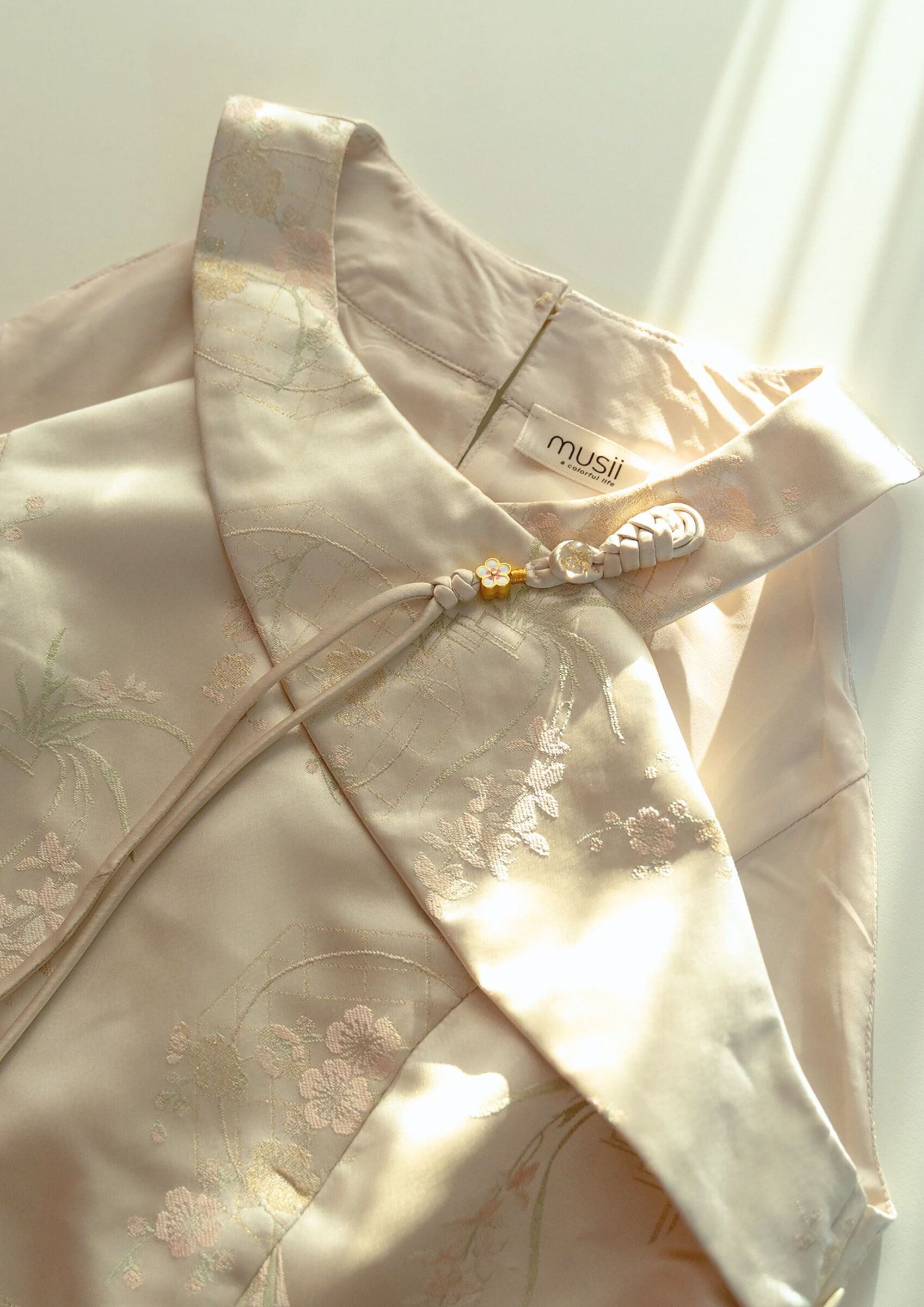 Cheongsam-Inspired TOP ZBP5183 view 7