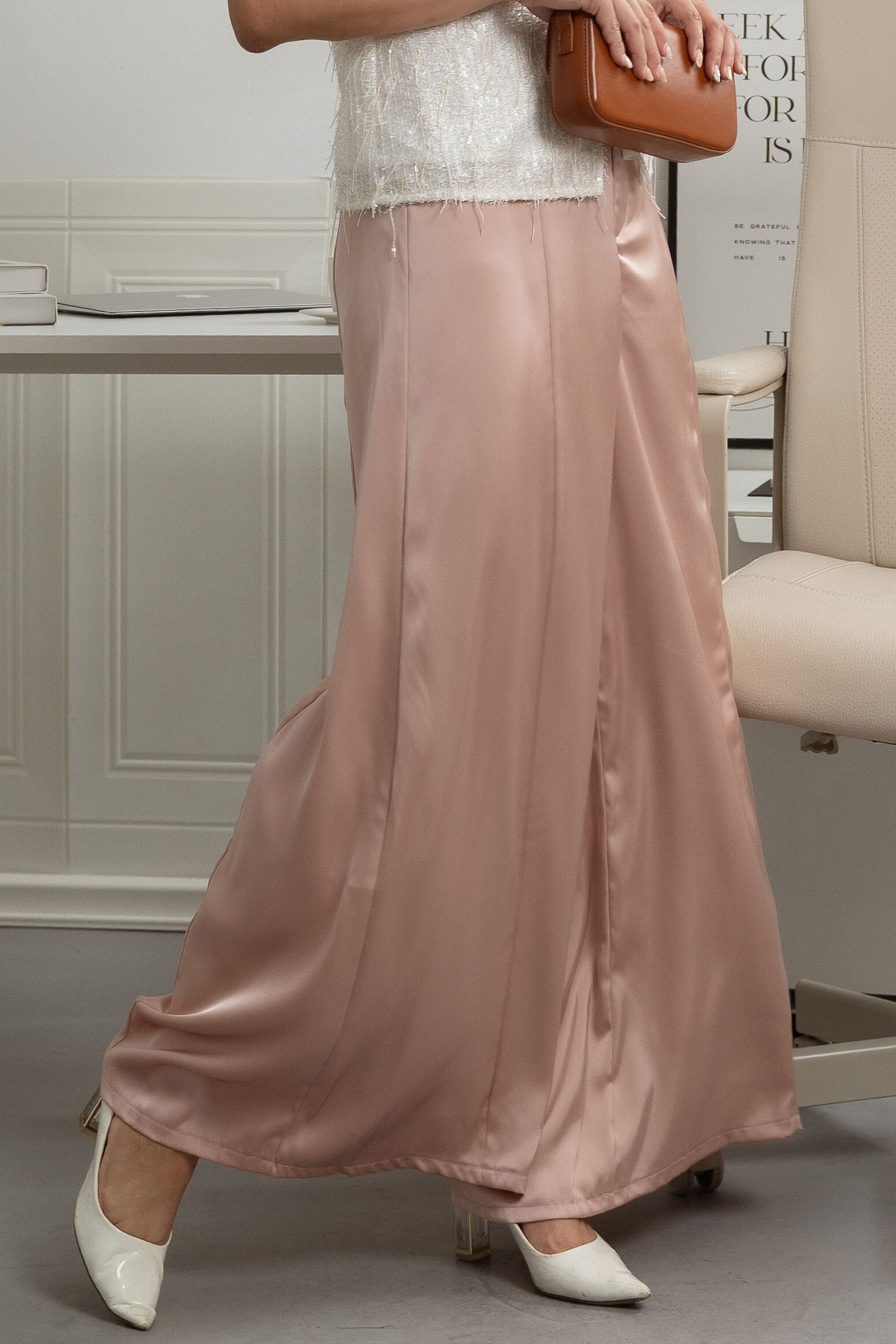Clarisse Satin Flowy-Wide Trousers ZLP5002