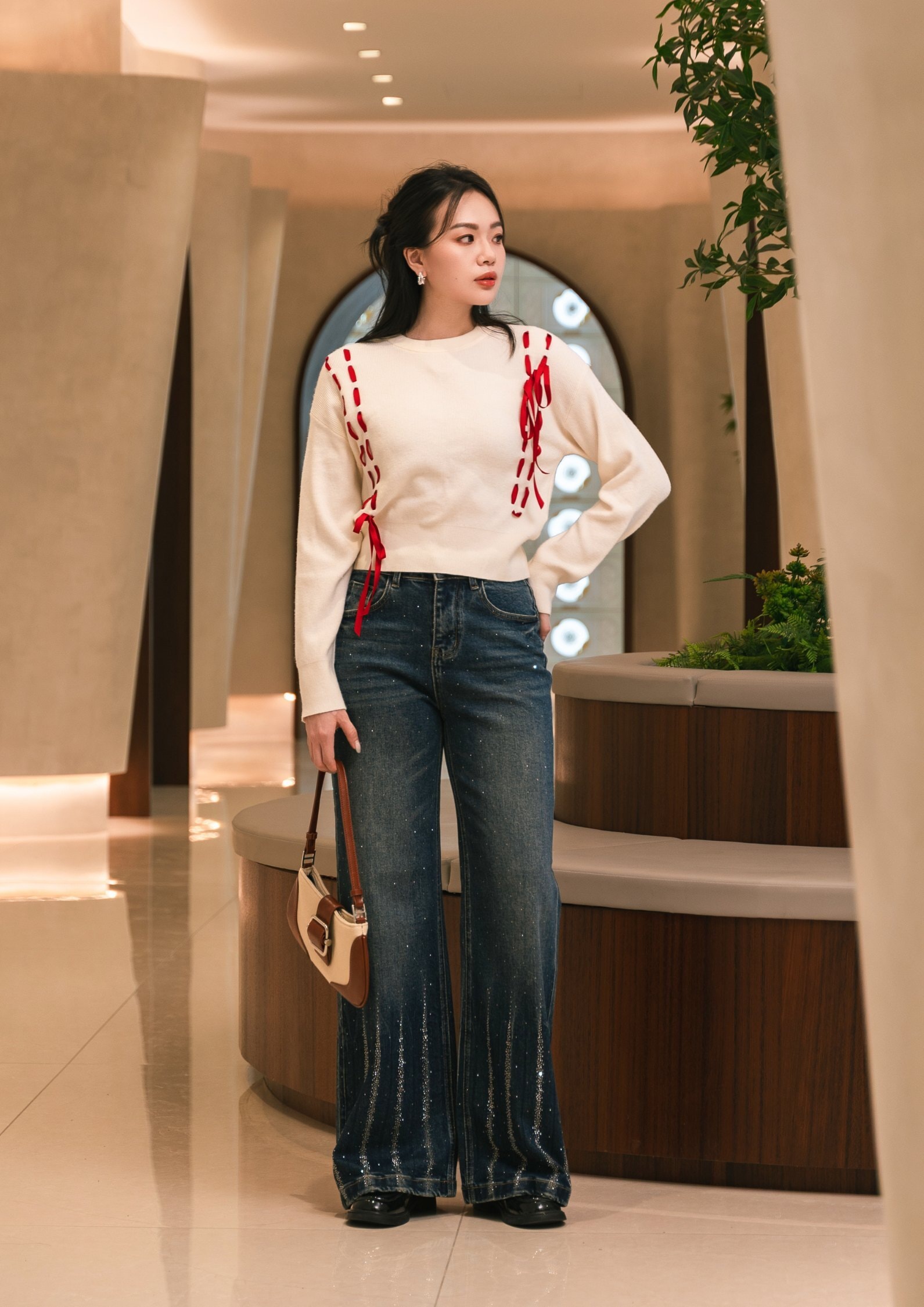Structured Lace-Up Knit Top ZBP5233