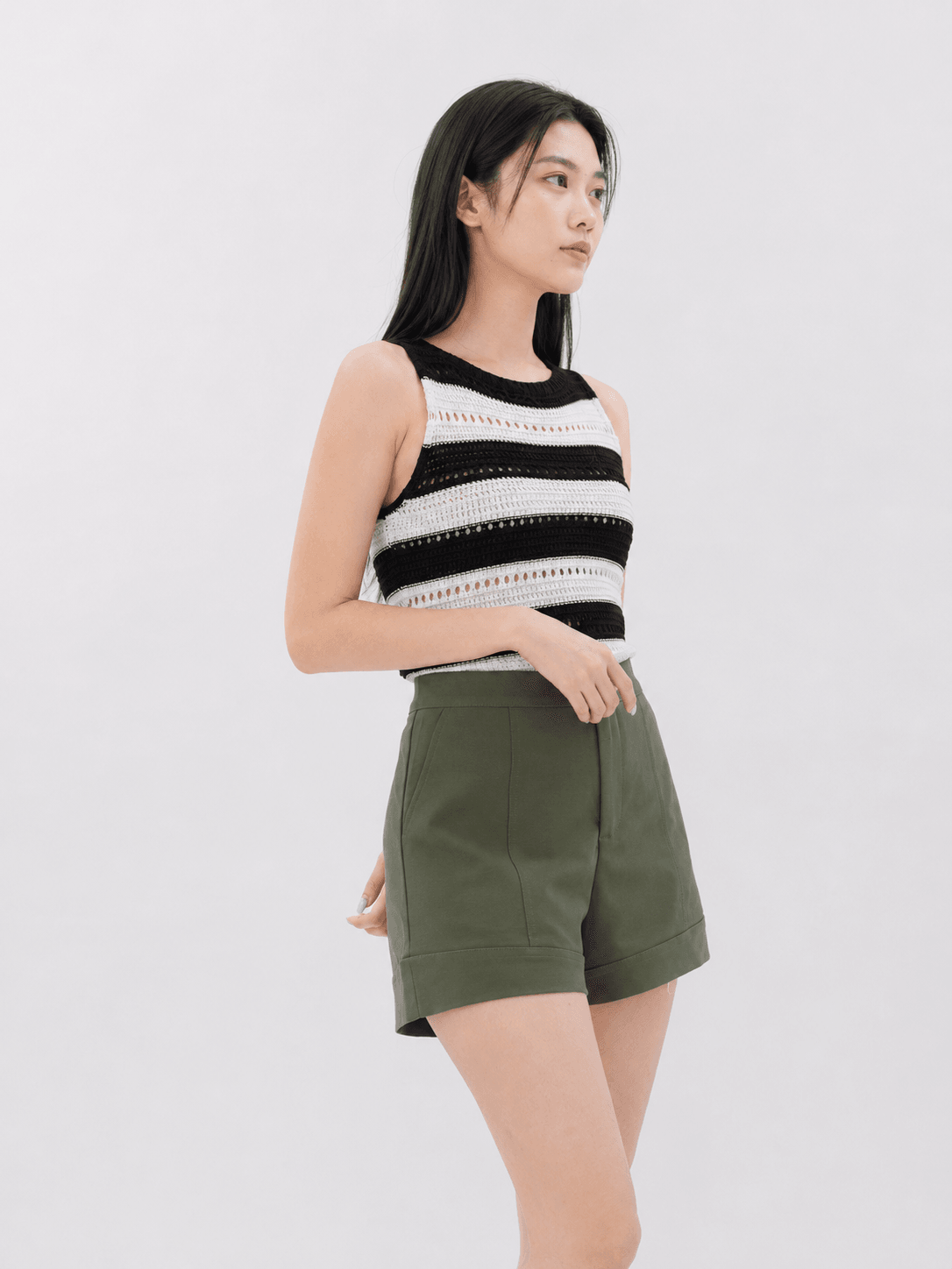 魔术裤 Magic Slim Shorts - ARMY GREEN