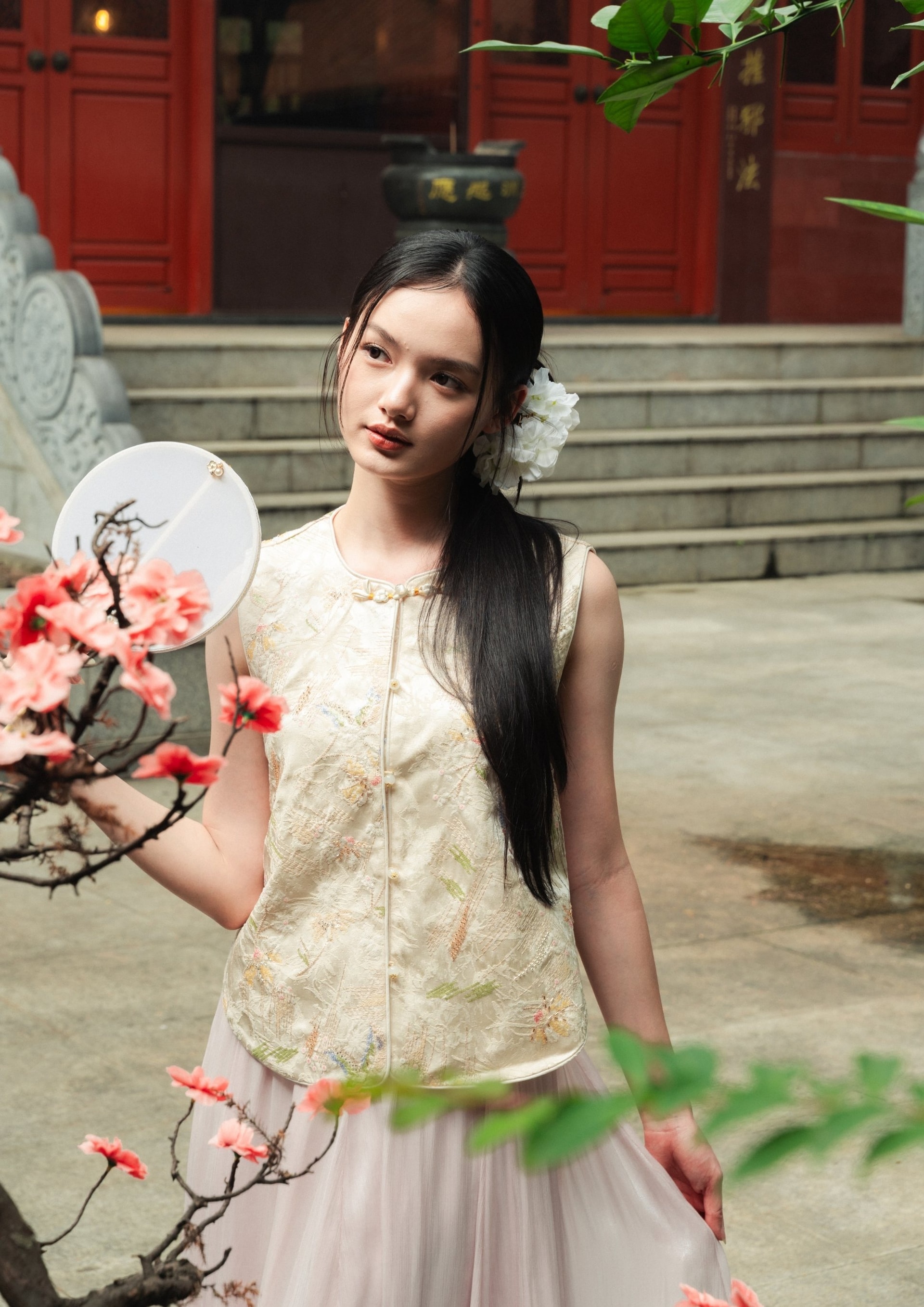 CNY2027 Botanical Jacquard Vest
