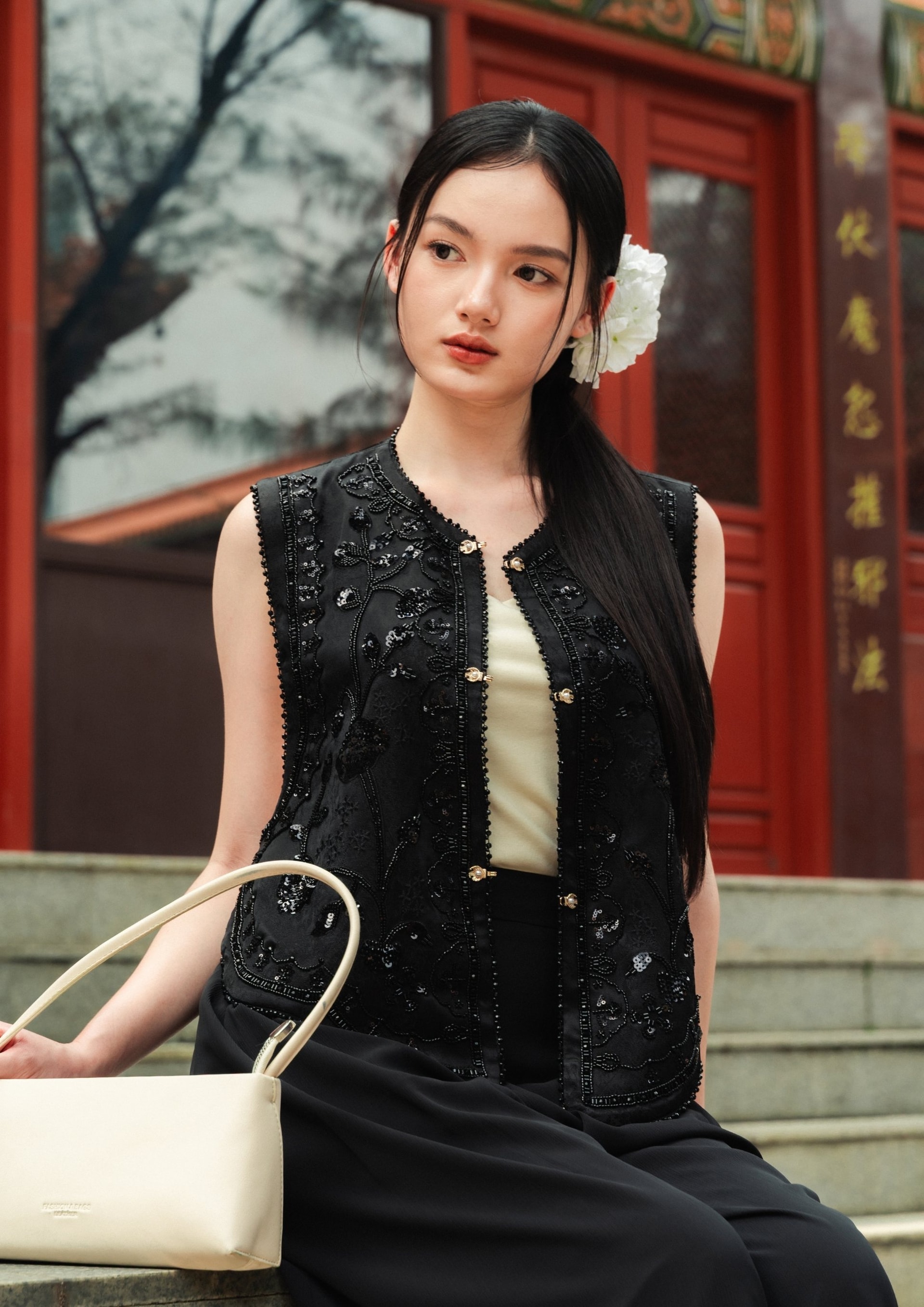 CNY2027 Sequin Floral Vest